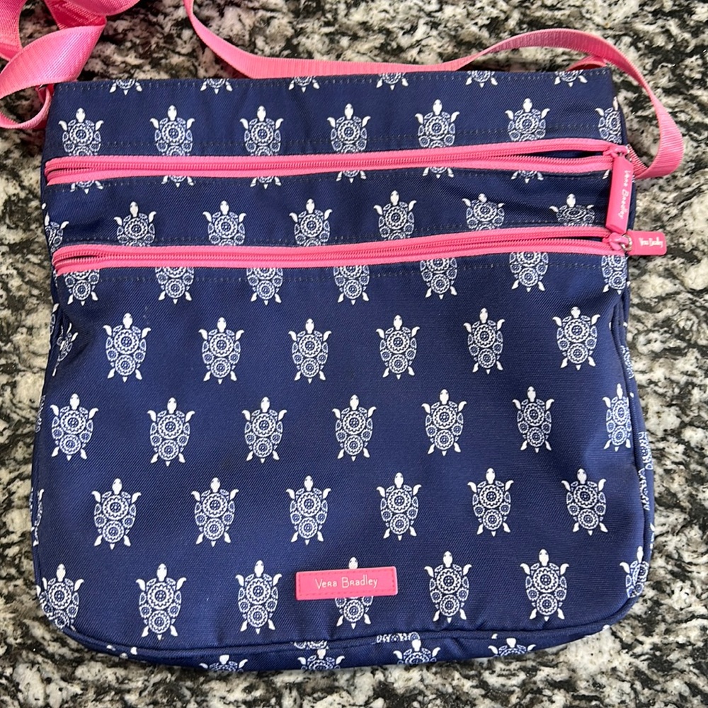Vera Bradley crossbody   In great condition
